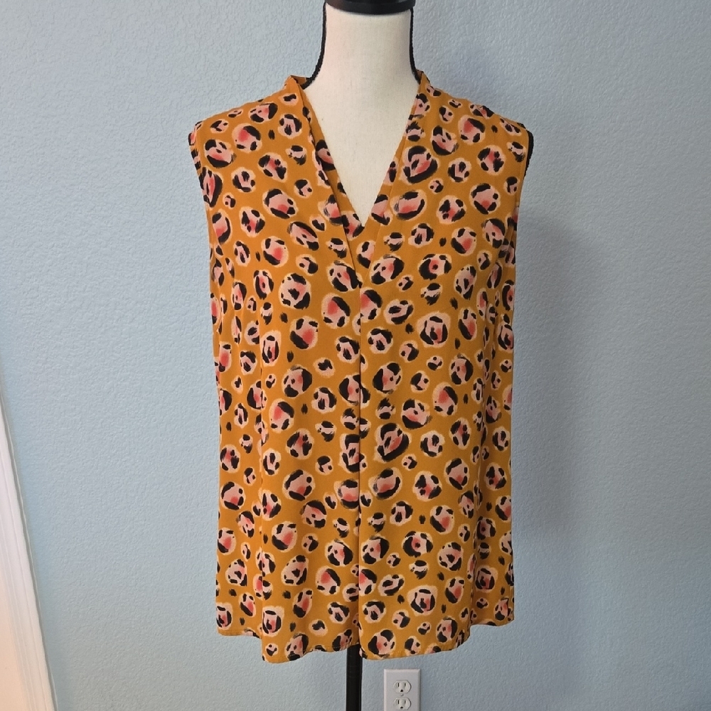CABI #3792 Prowler Sleeveless VNeck Sleeveless Blouse Top Sz Medium Animal Print
